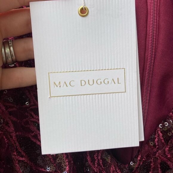 MAC DUGGAL Long Sleeve Sequined Lace Ruched Gown Garnet size 16 NWT - Picture 10 of 13